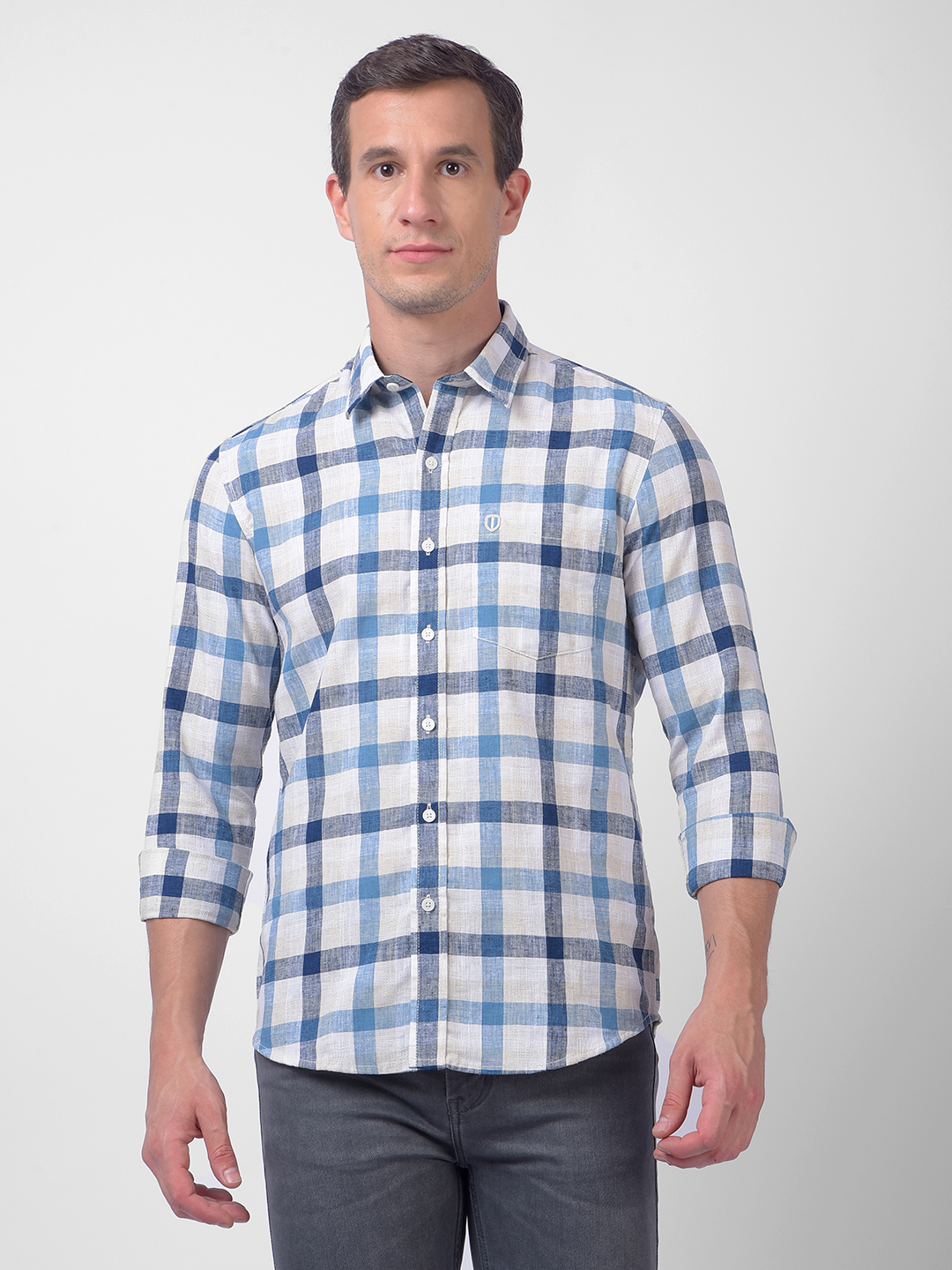Numero Uno Men Blue & White Checked Slim Fit Shirt